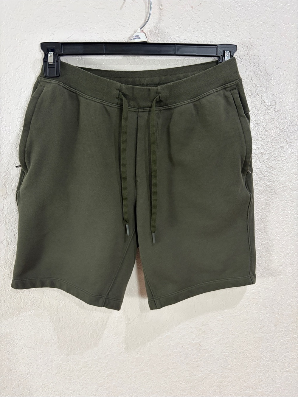 Lululemon,Size S,Men's Olive Green Drawstring Shorts